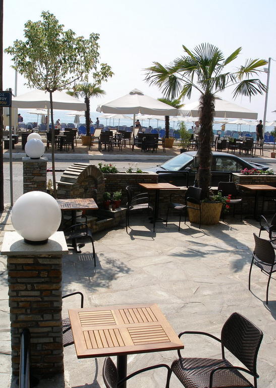 Atlantis Hotel Paralía Екстериор снимка
