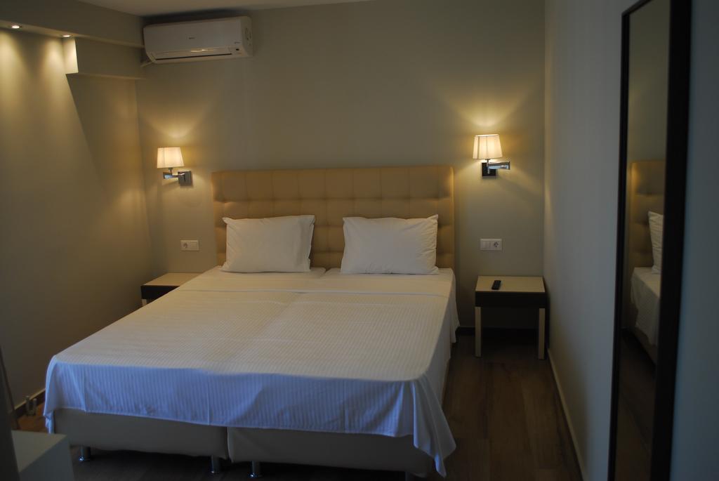 Atlantis Hotel Paralía Екстериор снимка
