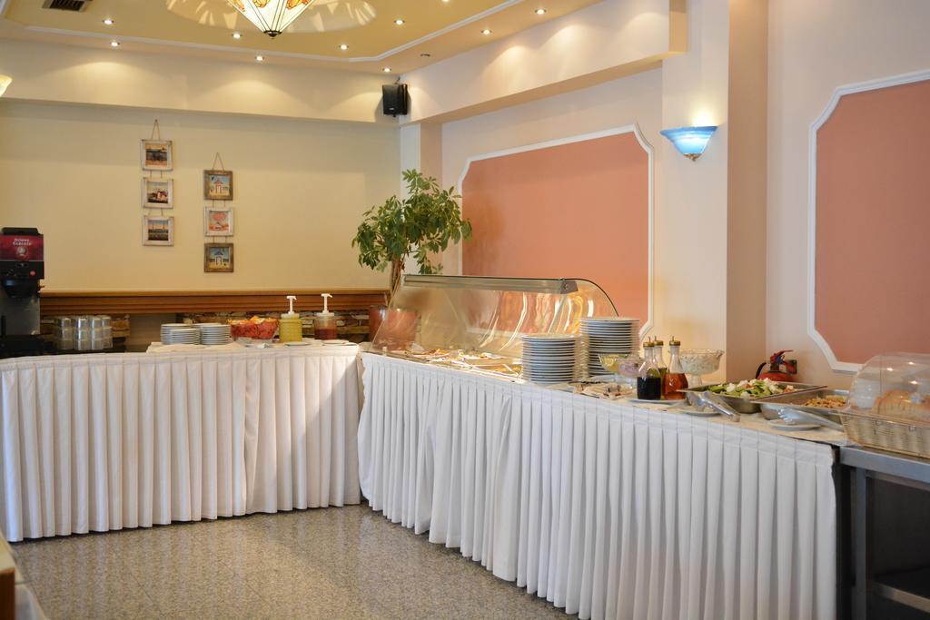 Atlantis Hotel Paralía Екстериор снимка