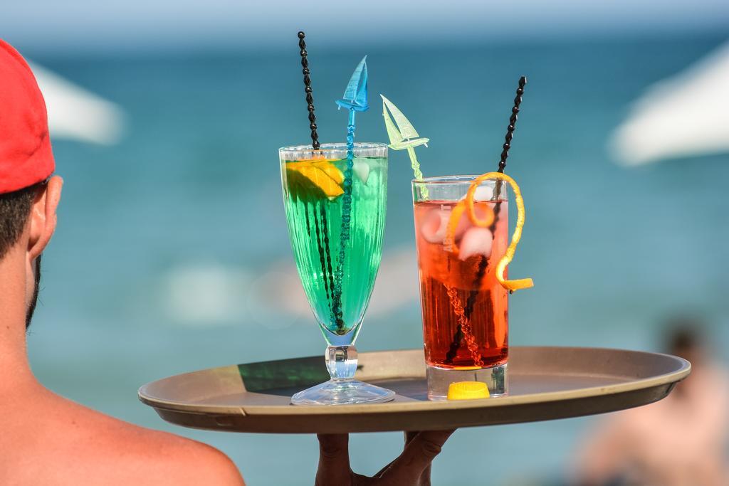 Atlantis Hotel Paralía Екстериор снимка
