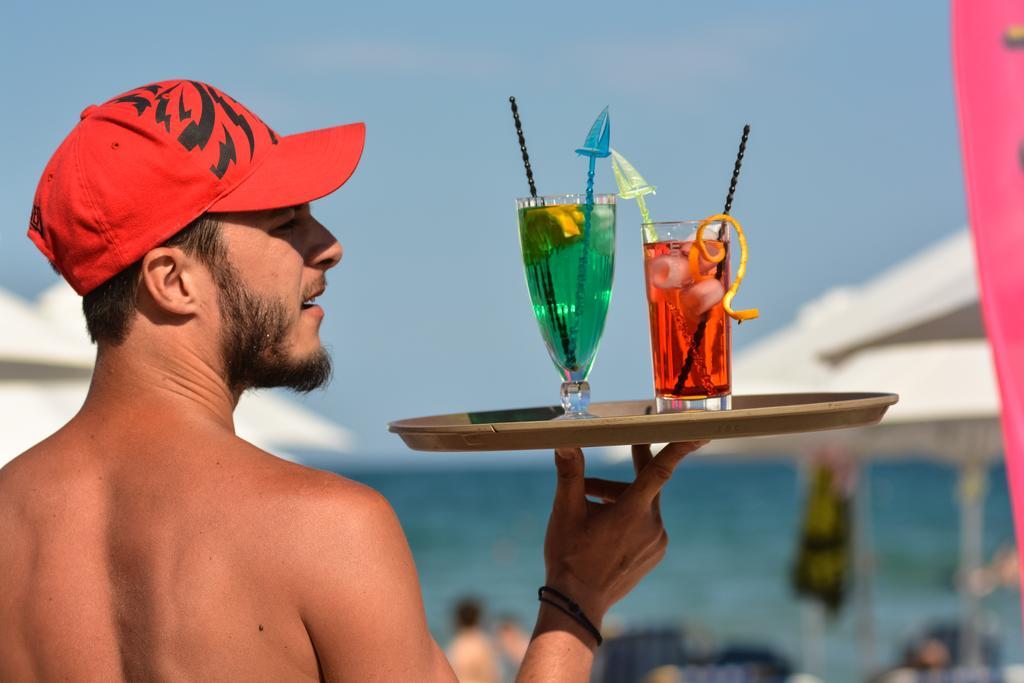 Atlantis Hotel Paralía Екстериор снимка